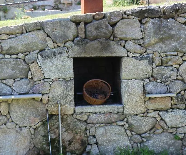 Alojamento de Acomodação e Pequeno-almoço Altavista 4*